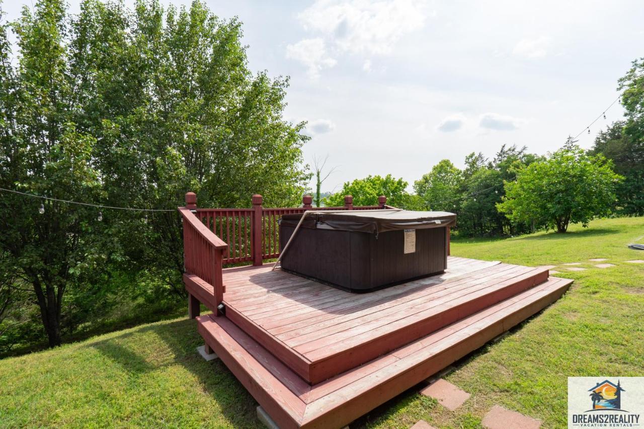 4Br Walk-In - Foosball Table - Hot Tub - Fire Pit - Free Tickets Included - Dv166 Branson Exteriér fotografie