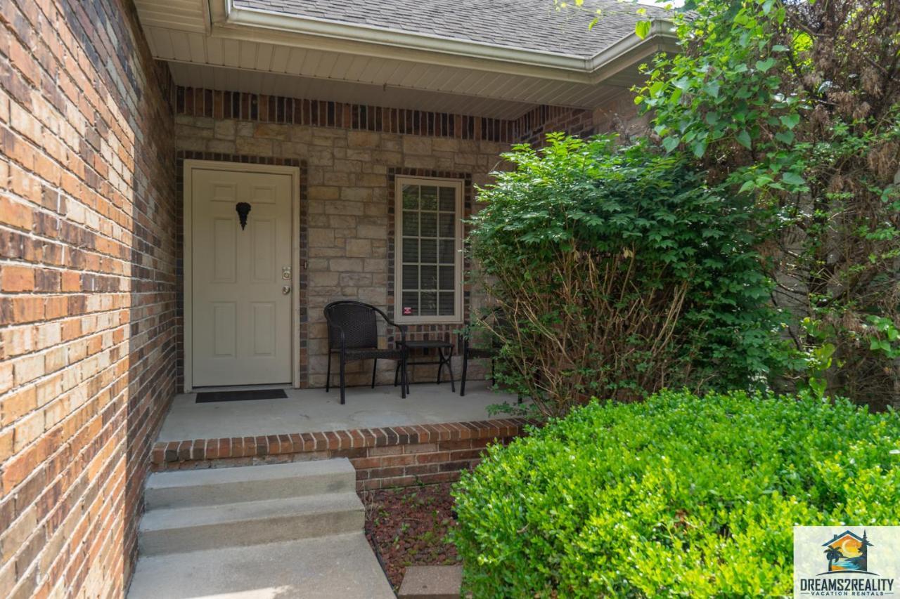 4Br Walk-In - Foosball Table - Hot Tub - Fire Pit - Free Tickets Included - Dv166 Branson Exteriér fotografie
